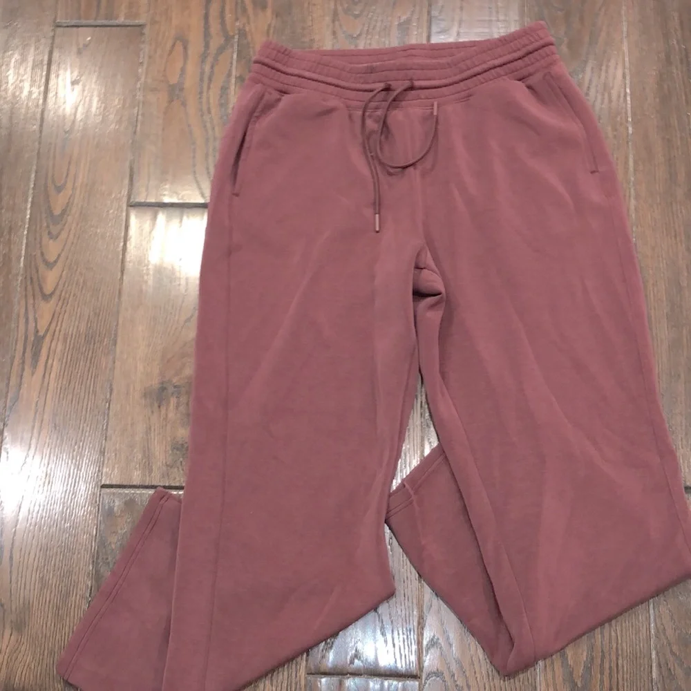 Danskin burgundy sweat pants size large
